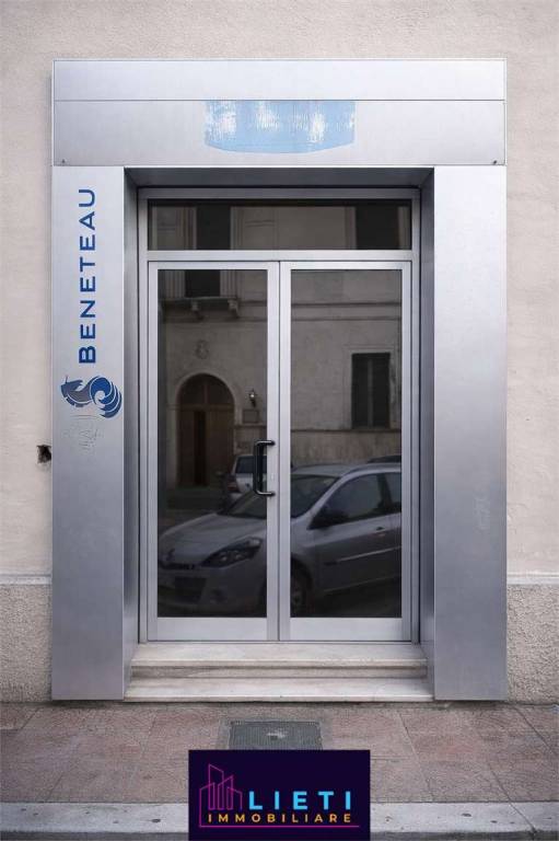negozio in vendita a Taranto in zona Borgo