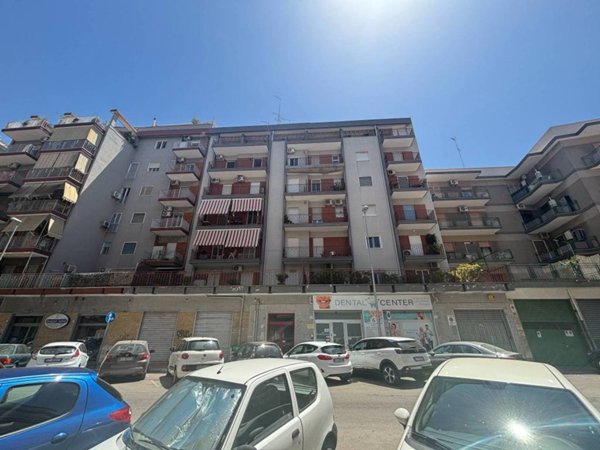 appartamento in vendita a Taranto in zona Italia-Montegranaro
