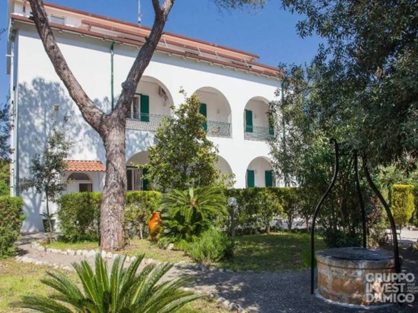 casa indipendente in vendita a Taranto in zona San Vito