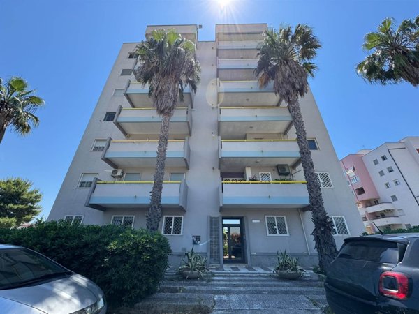 appartamento in vendita a Taranto in zona Italia-Montegranaro