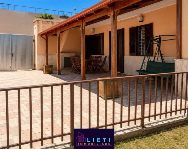 casa indipendente in vendita a Taranto in zona San Vito