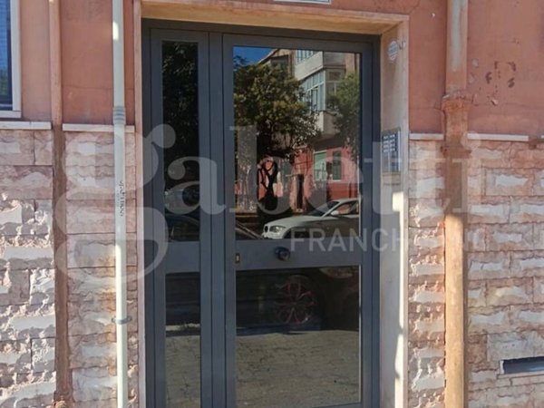 appartamento in vendita a Taranto in zona Tamburi-Croce