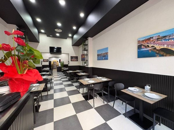 negozio in vendita a Taranto in zona Borgo