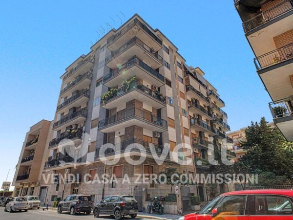 appartamento in vendita a Taranto in zona Italia-Montegranaro