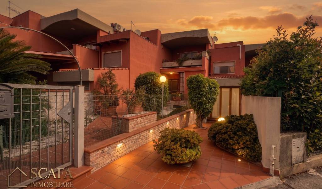 casa indipendente in vendita a Taranto in zona Talsano
