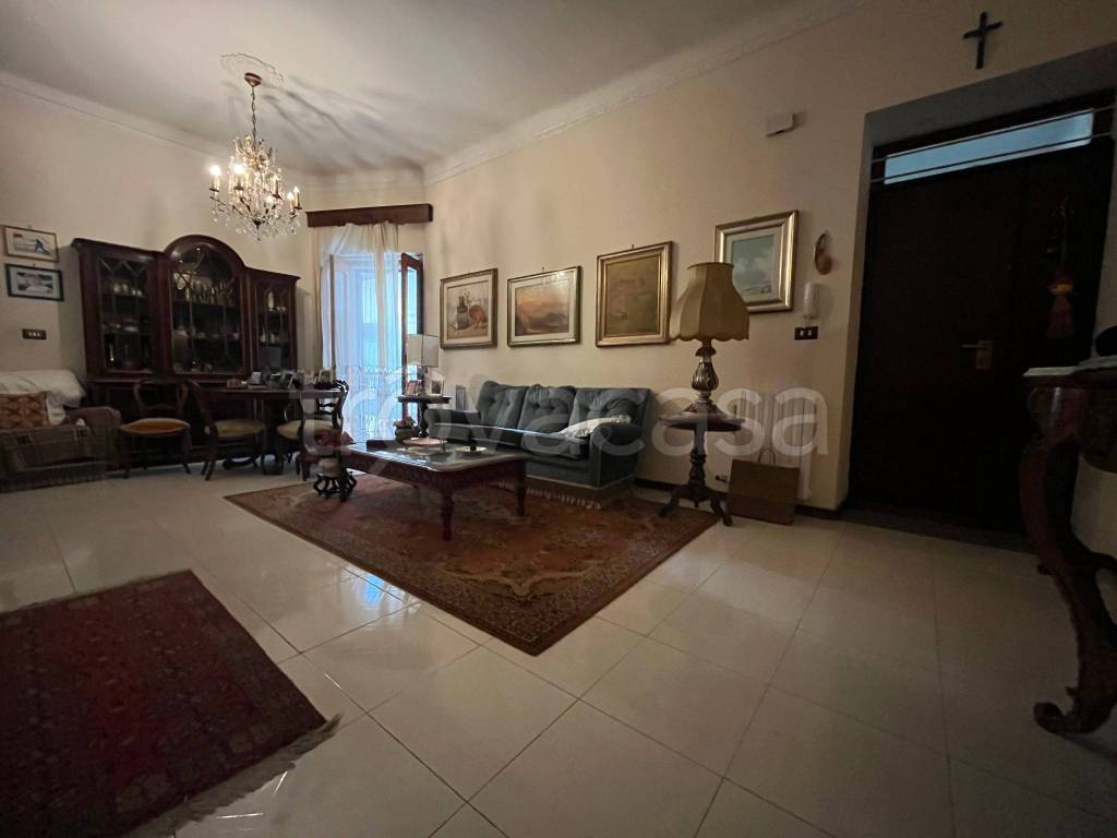 appartamento in vendita a Taranto in zona Borgo