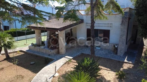 casa indipendente in vendita a Taranto in zona Carelli