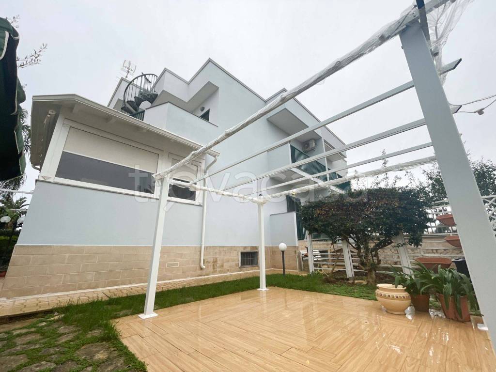casa indipendente in vendita a Taranto in zona Talsano