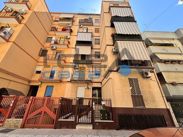 appartamento in vendita a Taranto in zona Tre Carrare-Battisti