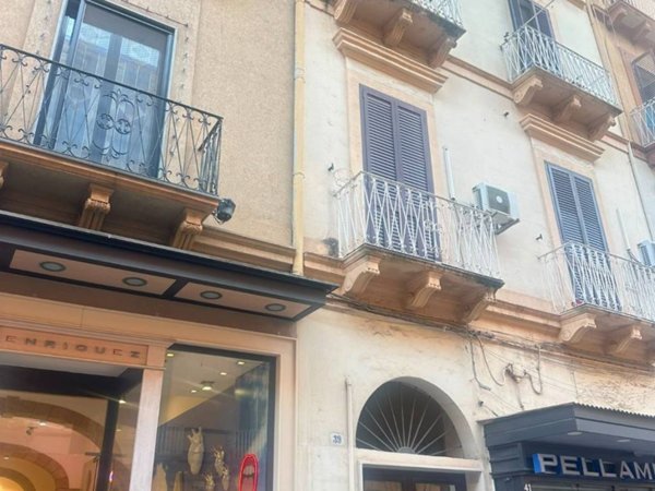 appartamento in vendita a Taranto in zona Borgo