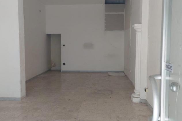 negozio in vendita a Taranto in zona Italia-Montegranaro
