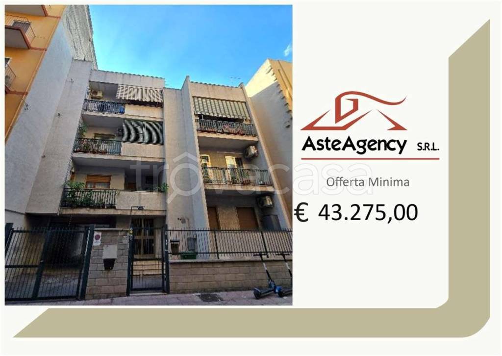 appartamento in vendita a Taranto in zona Tre Carrare-Battisti