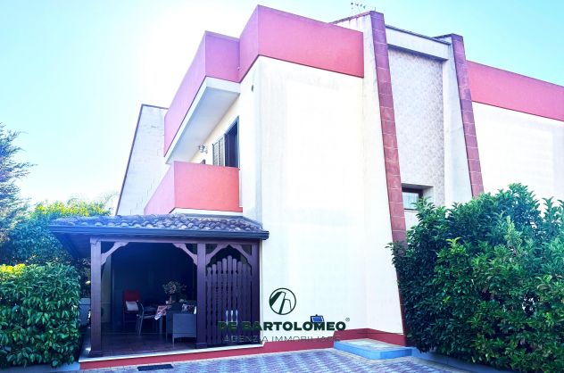 casa indipendente in vendita a Taranto in zona Carelli