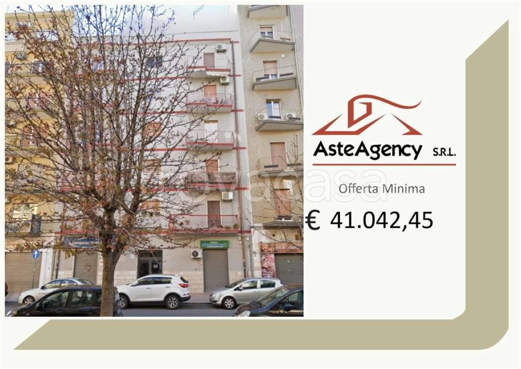 appartamento in vendita a Taranto in zona Italia-Montegranaro