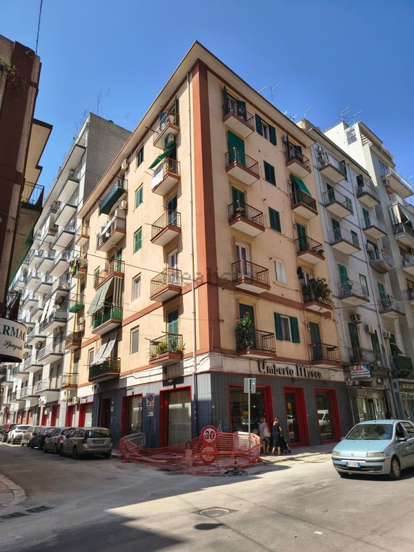 appartamento in vendita a Taranto in zona Tre Carrare-Battisti