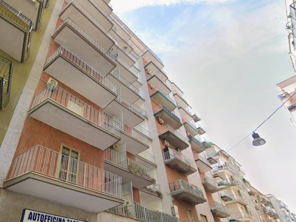 appartamento in vendita a Taranto in zona Tre Carrare-Battisti