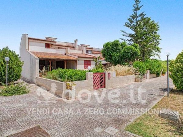 casa indipendente in vendita a Taranto in zona Solito-Corvisea