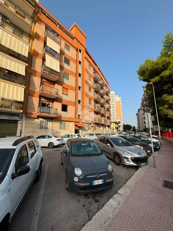 appartamento in vendita a Taranto in zona Italia-Montegranaro