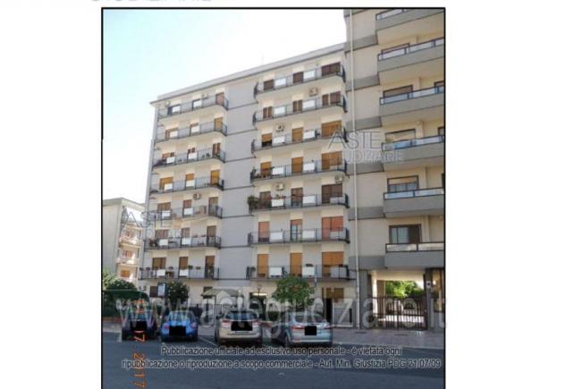 appartamento in vendita a Taranto in zona Italia-Montegranaro