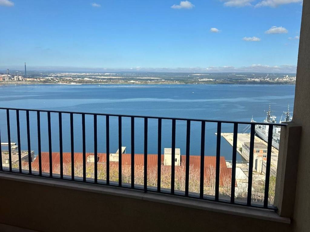 appartamento in vendita a Taranto in zona Borgo