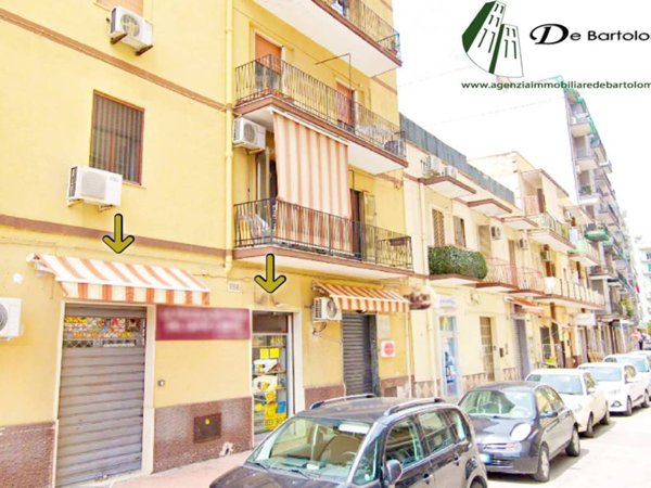 negozio in vendita a Taranto in zona Italia-Montegranaro