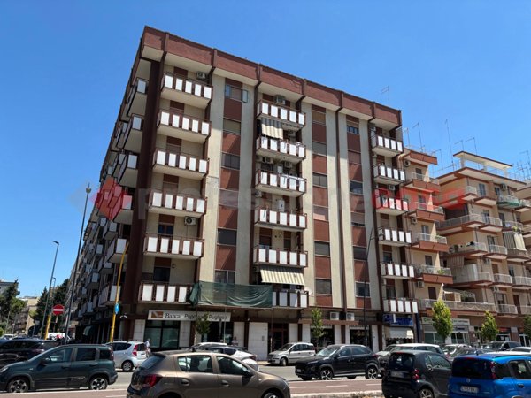 appartamento in vendita a Taranto in zona Tre Carrare-Battisti