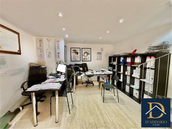 locale commerciale in vendita a Taranto in zona Borgo