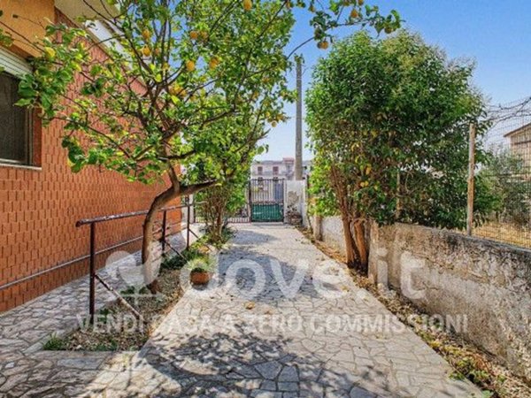 casa indipendente in vendita a Taranto in zona Talsano