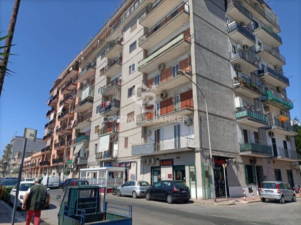 appartamento in vendita a Taranto in zona Tamburi-Croce