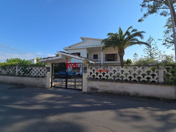 casa indipendente in vendita a Taranto in zona Lama