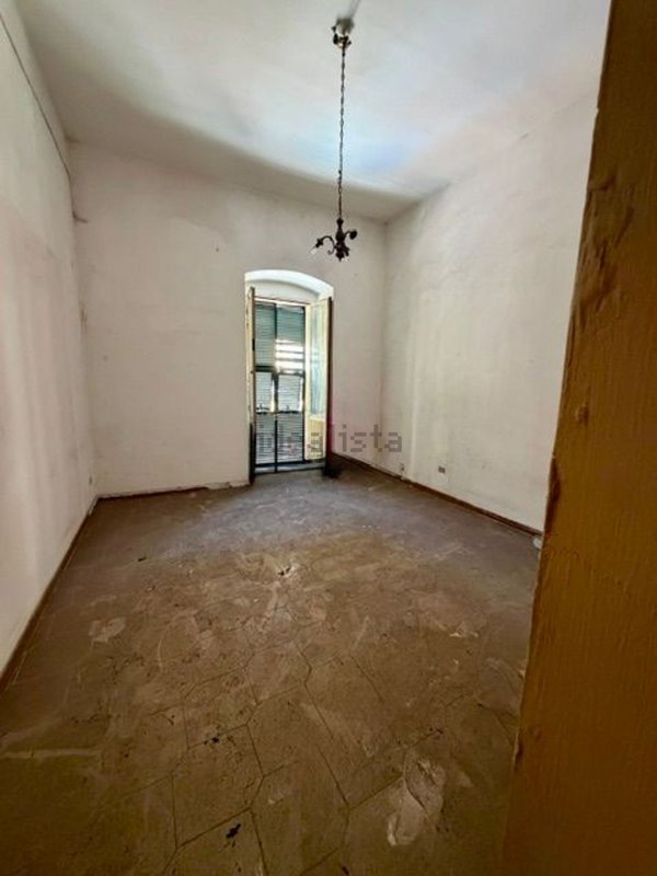 appartamento in vendita a Taranto in zona Borgo