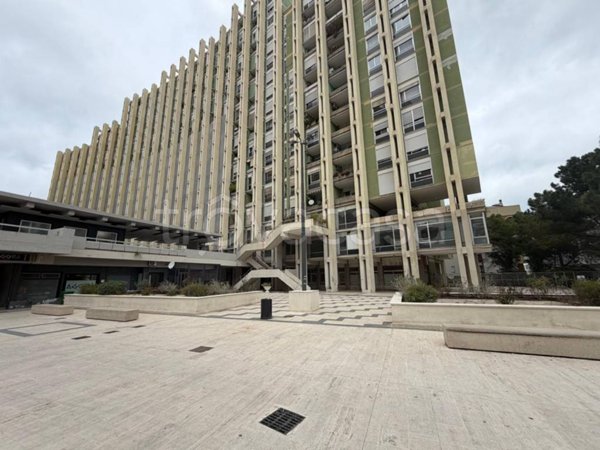 appartamento in vendita a Taranto in zona Tre Carrare-Battisti