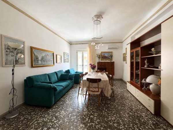 appartamento in vendita a Taranto in zona Italia-Montegranaro