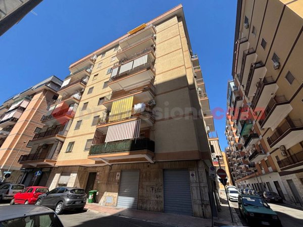 appartamento in vendita a Taranto in zona Tre Carrare-Battisti