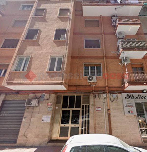 appartamento in vendita a Taranto in zona Tre Carrare-Battisti