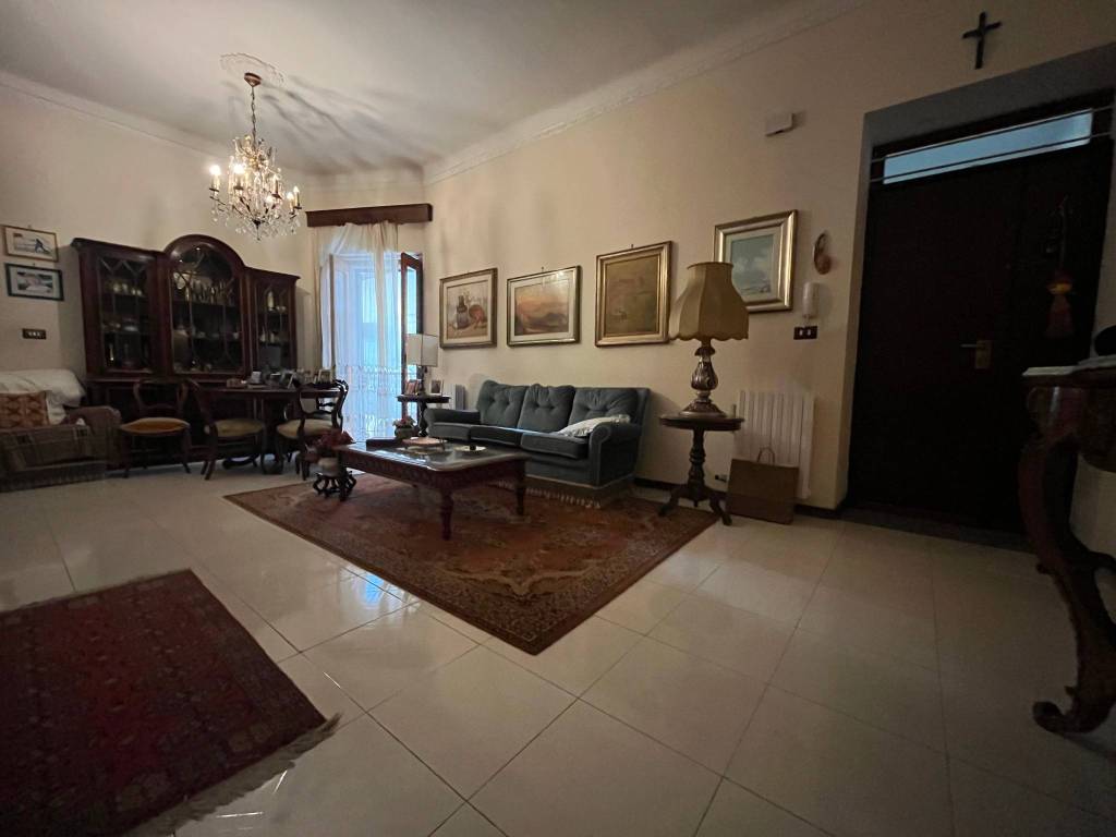 appartamento in vendita a Taranto in zona Borgo