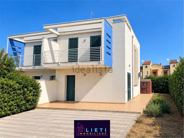 casa indipendente in vendita a Taranto in zona Lama