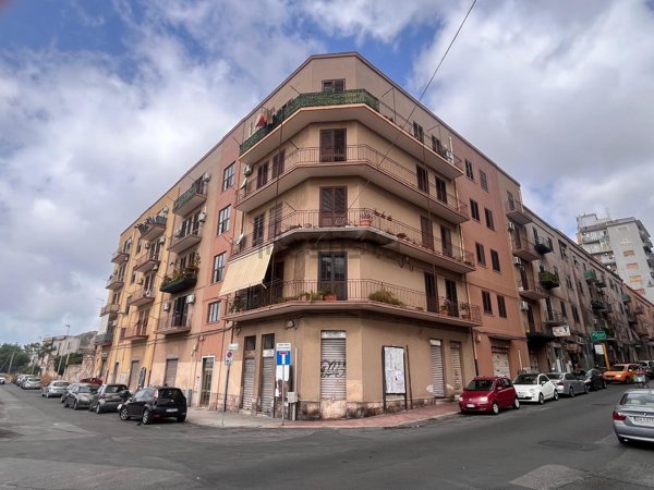 appartamento in vendita a Taranto in zona Tamburi-Croce