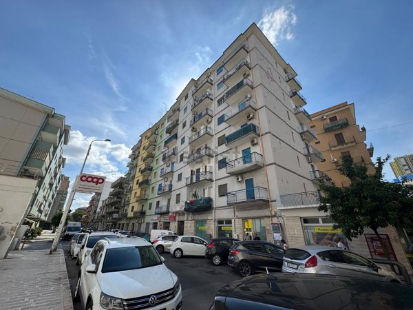 appartamento in vendita a Taranto in zona Tre Carrare-Battisti