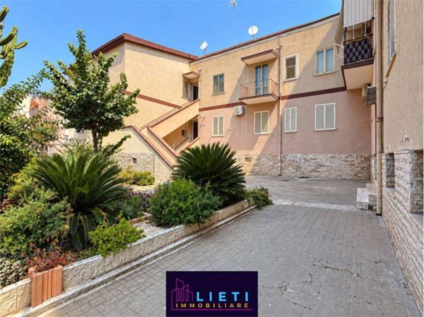 appartamento in vendita a Taranto in zona Italia-Montegranaro