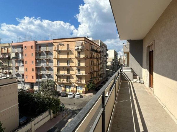 appartamento in vendita a Taranto in zona Tre Carrare-Battisti