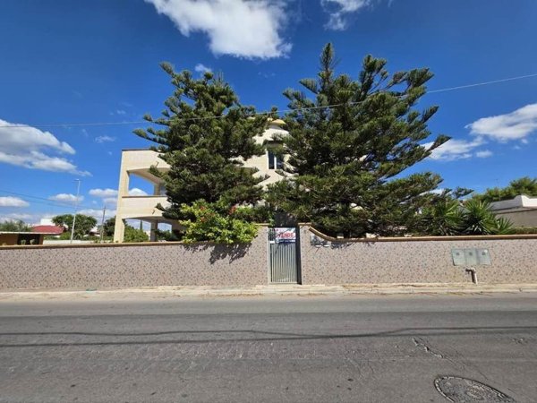 casa indipendente in vendita a Taranto in zona Lama