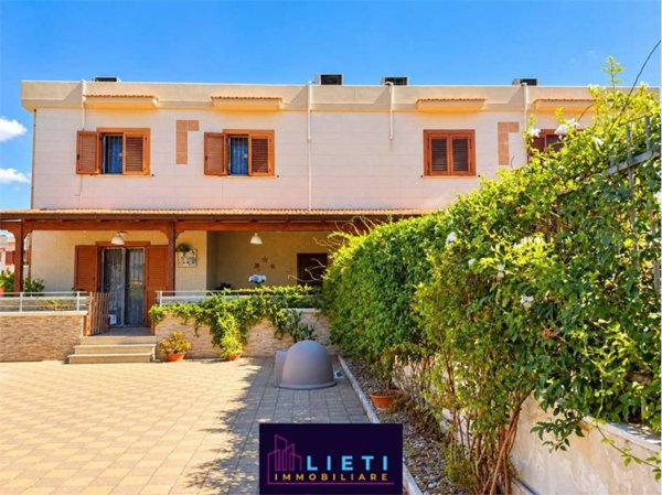 casa indipendente in vendita a Taranto in zona Talsano