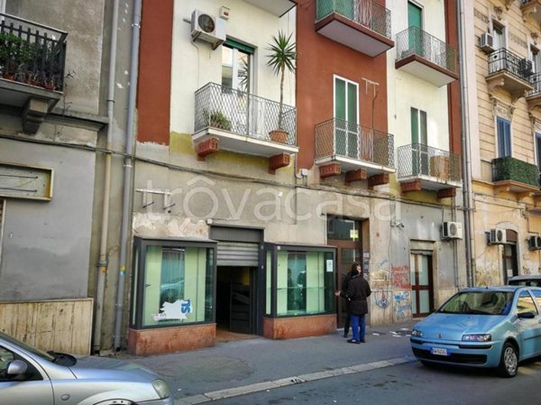 quadrivano in vendita a Taranto in zona Tre Carrare-Battisti