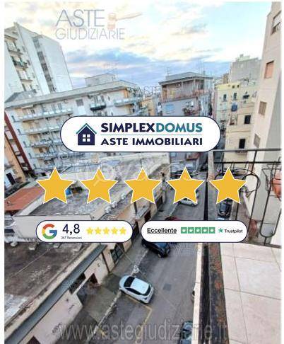 appartamento in vendita a Taranto in zona Borgo