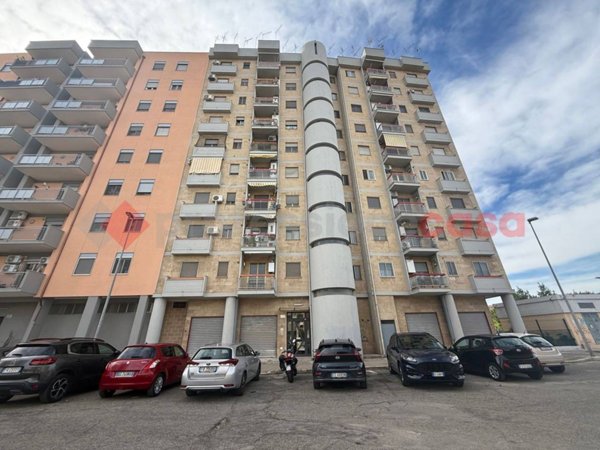 appartamento in vendita a Taranto in zona Tre Carrare-Battisti