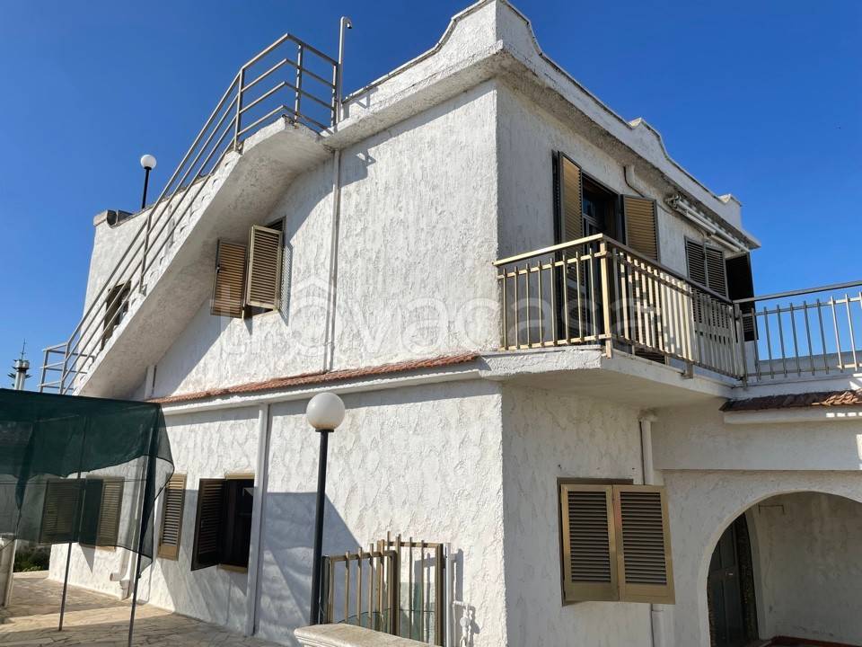 casa indipendente in vendita a Torricella