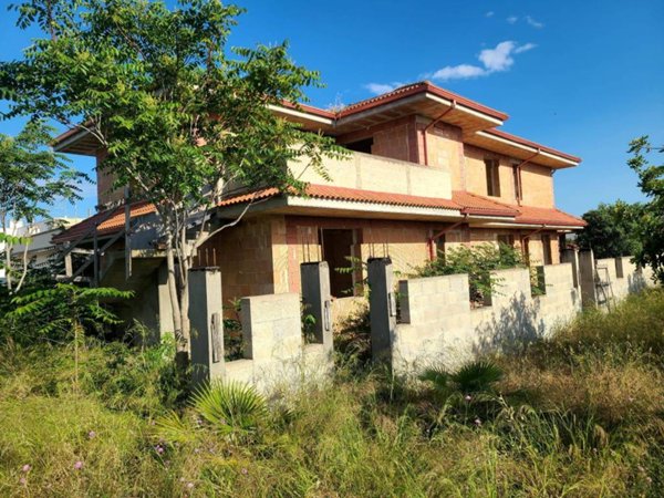 casa indipendente in vendita a Torricella in zona Monacizzo