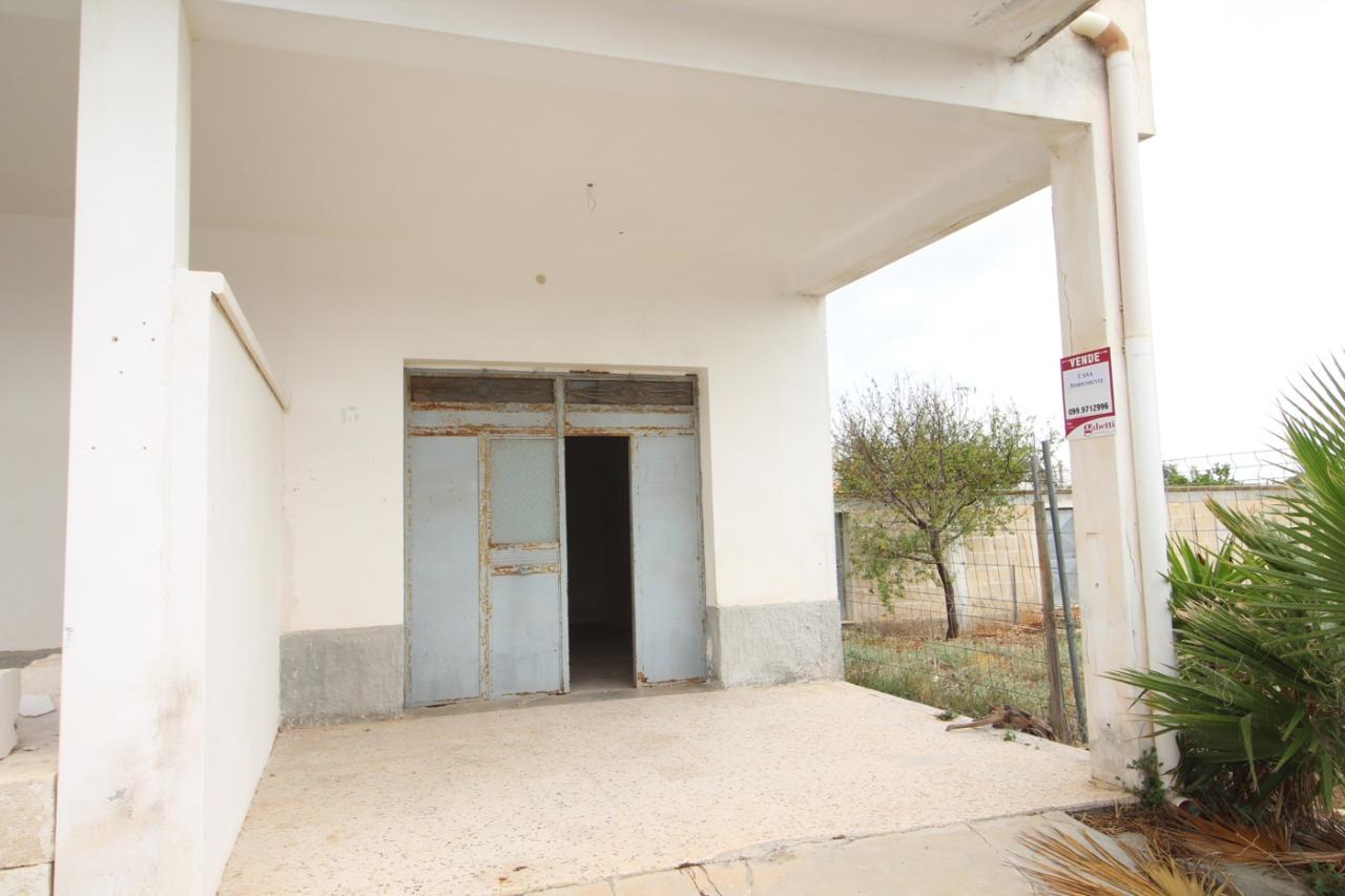 casa indipendente in vendita a Torricella