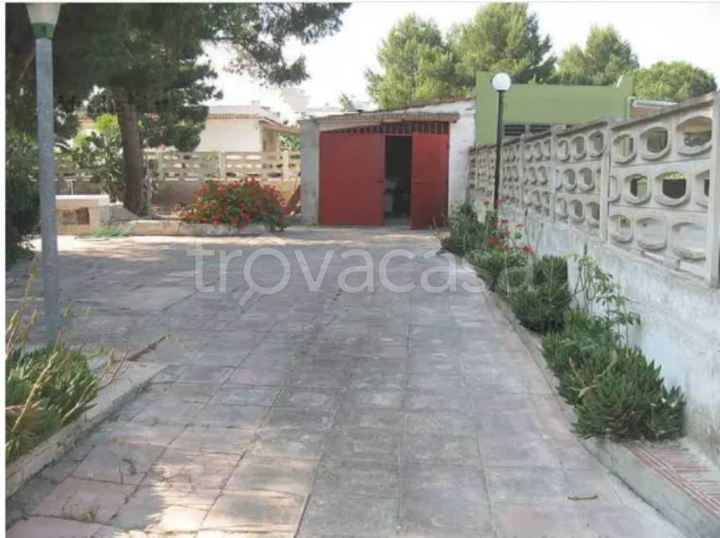 casa indipendente in vendita a Torricella